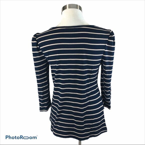 Two ladies Time & Tru Brand Blouses Size Medium - Picture 5 of 8